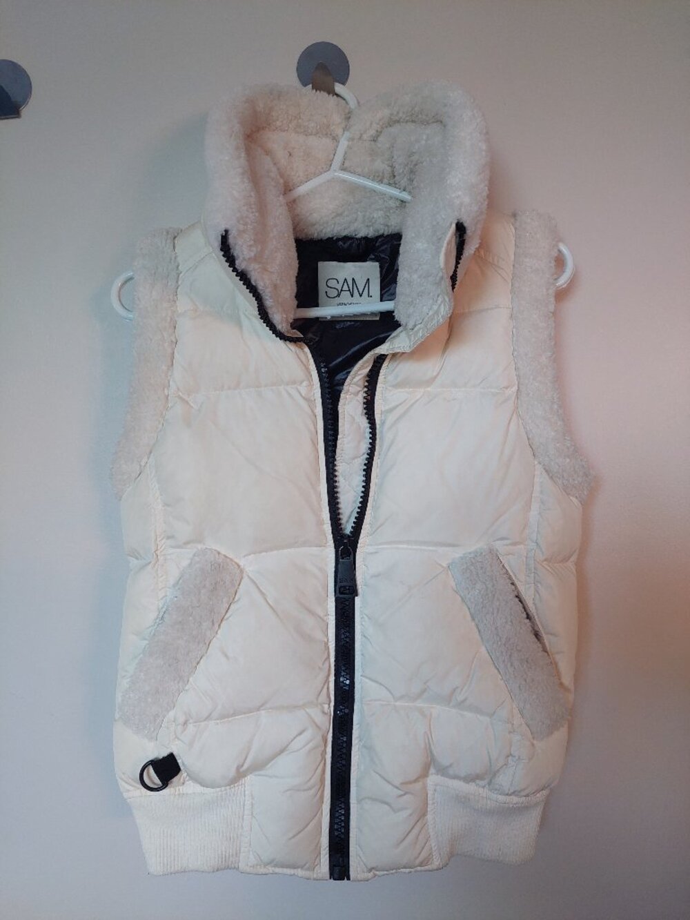 SAM. Women's S The Billie Dyed Shearling Trim Vest Down White